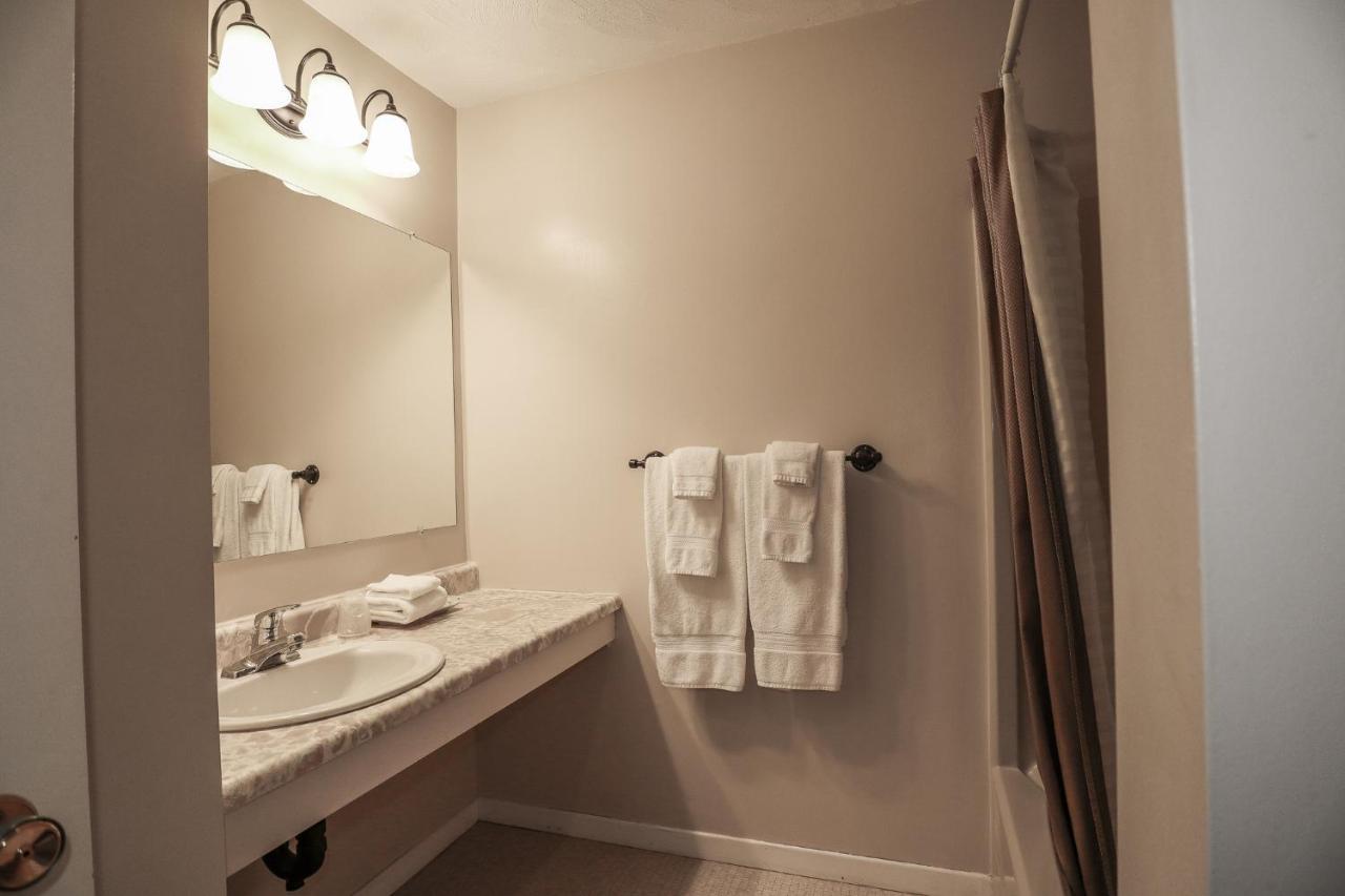 Atlantic Motel Berrys Mills Экстерьер фото