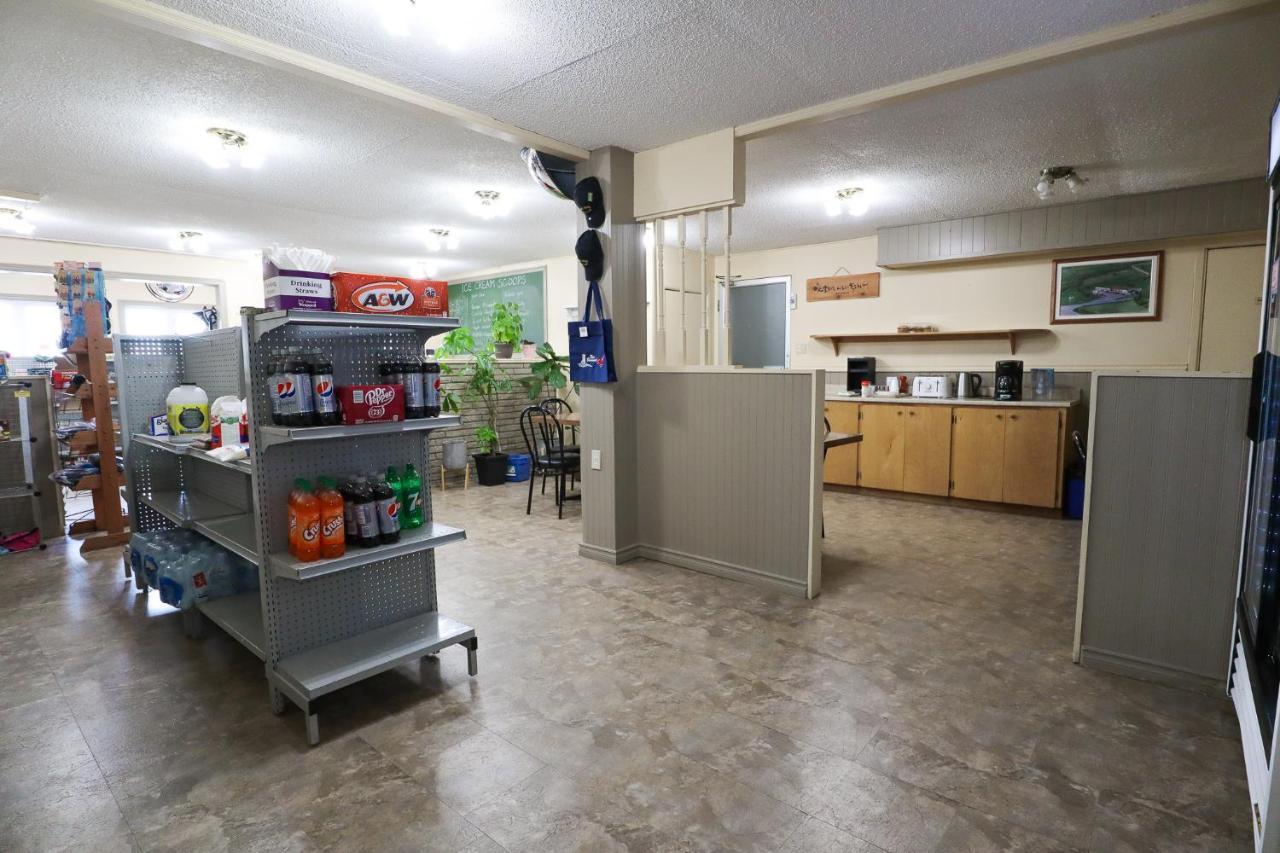 Atlantic Motel Berrys Mills Экстерьер фото