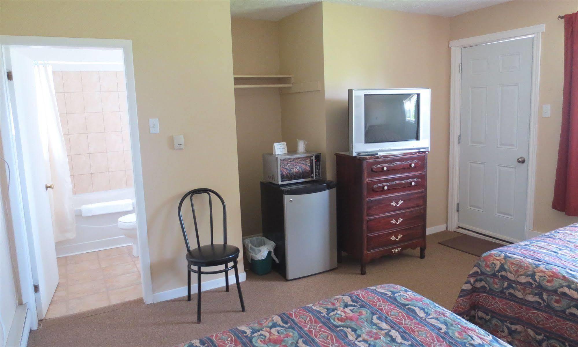 Atlantic Motel Berrys Mills Экстерьер фото