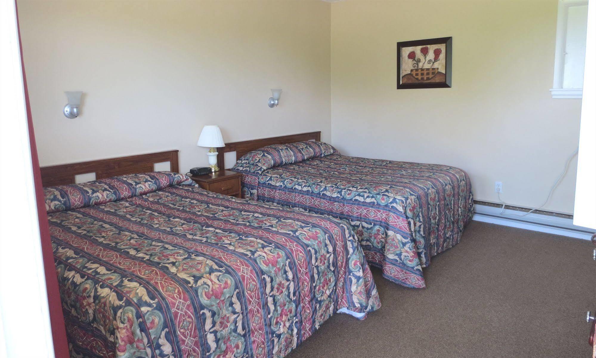 Atlantic Motel Berrys Mills Экстерьер фото