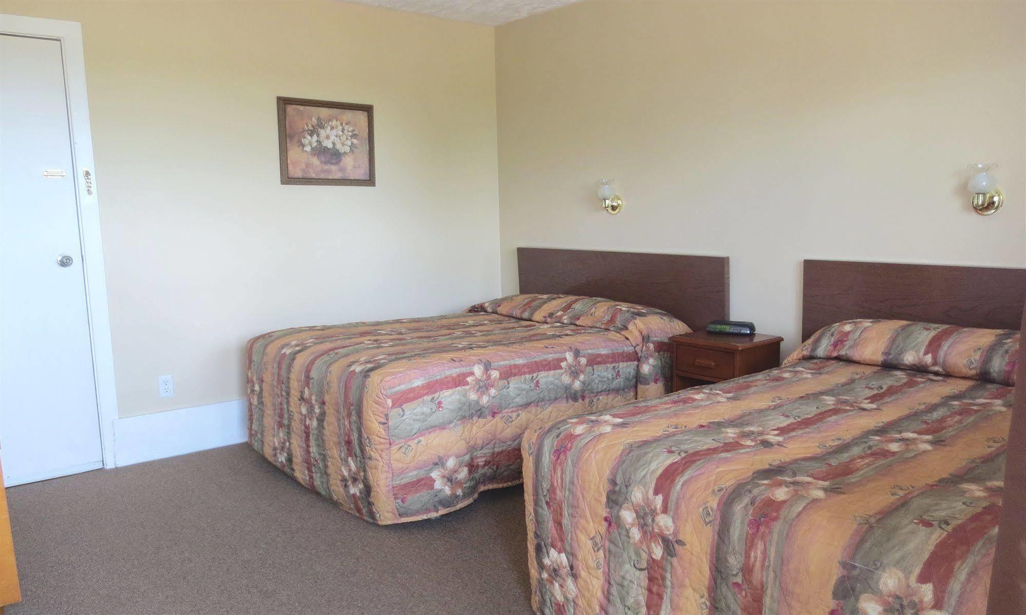 Atlantic Motel Berrys Mills Экстерьер фото