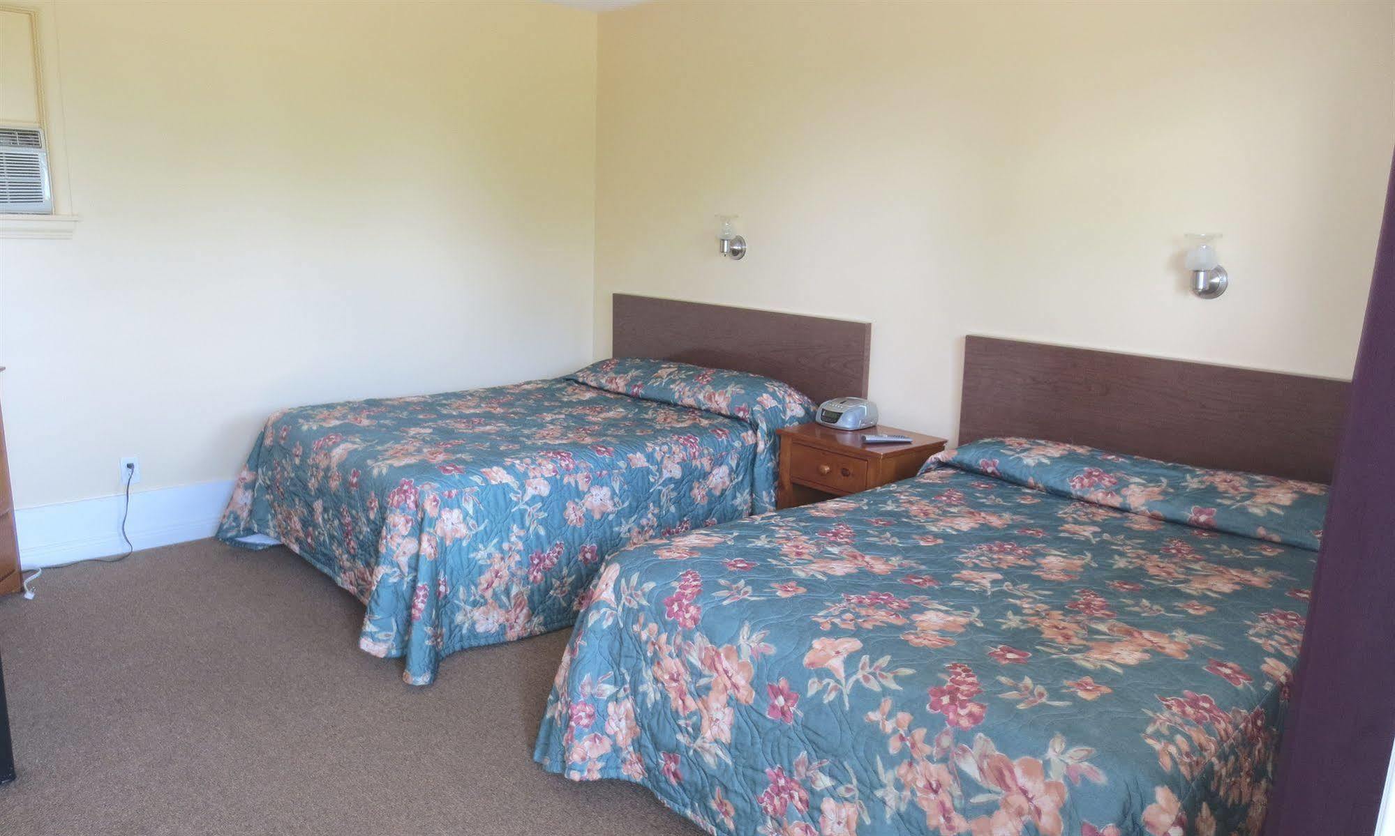 Atlantic Motel Berrys Mills Экстерьер фото